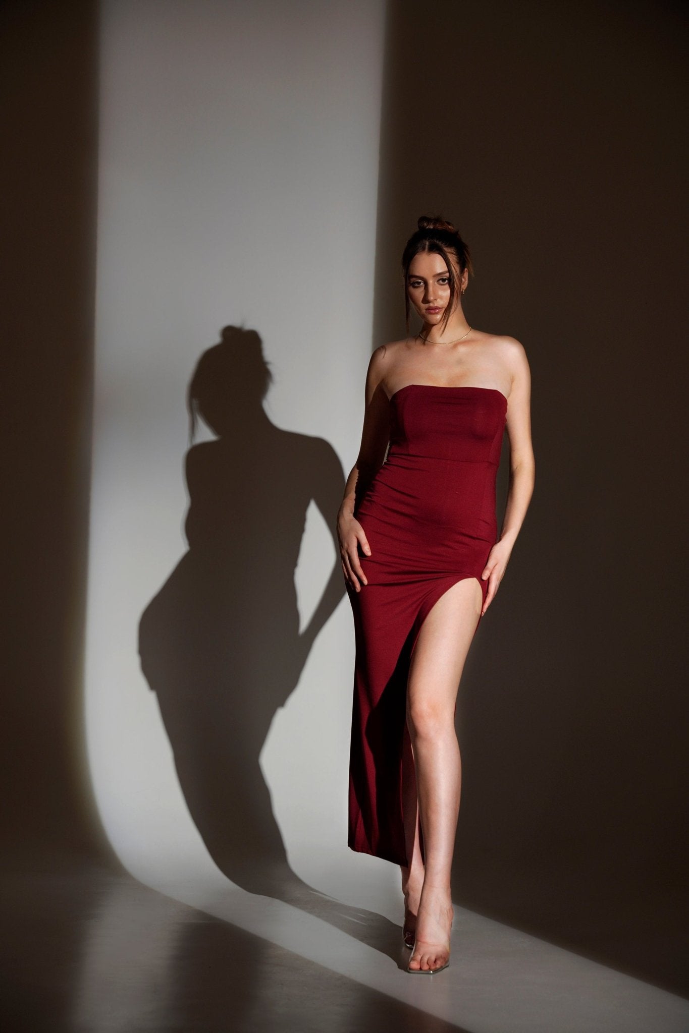 Mason | Strapless Split Maxi Dress – Elegant Bodycon Gown for Evening Glamour - Mason Luxor