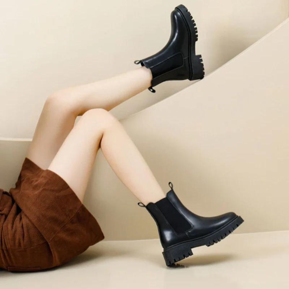 Women’s Black Chelsea Boots With Chunky Sole | Casual - Mason Luxor