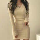 Noelle | Ribbed Knit Dress with V - Neck & Long Sleeves - Mason Luxor
