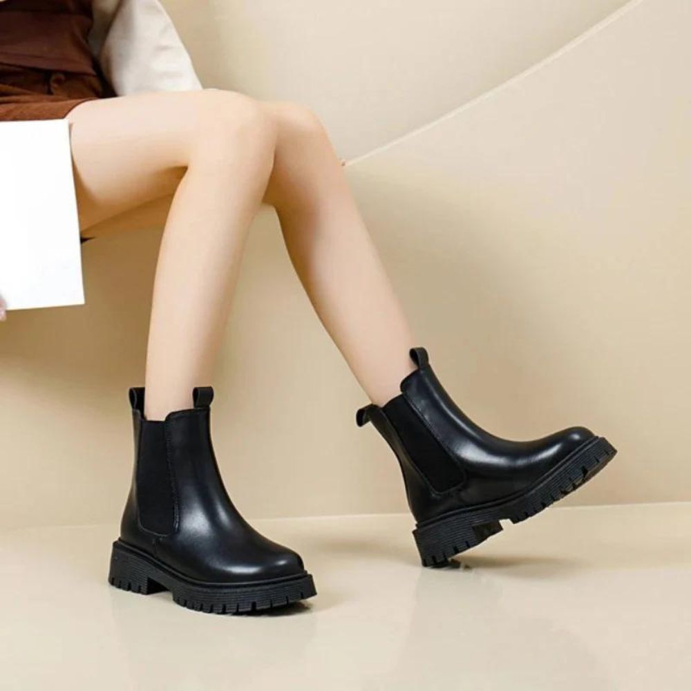 Women’s Black Chelsea Boots With Chunky Sole | Casual - Mason Luxor