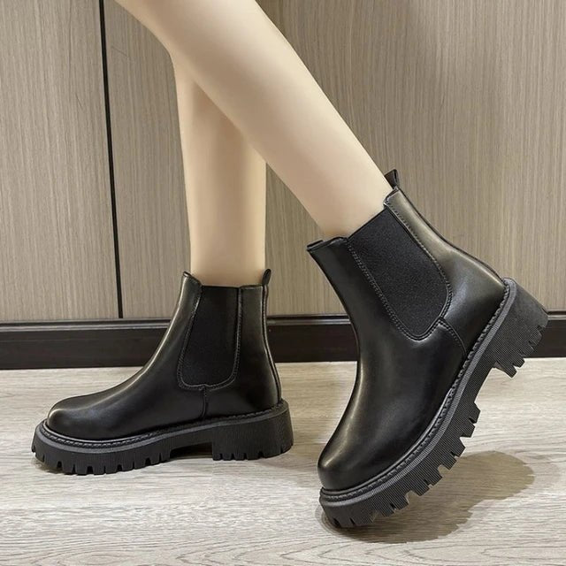 Women’s Chelsea Boots With Platform Sole | Classic - Mason Luxor